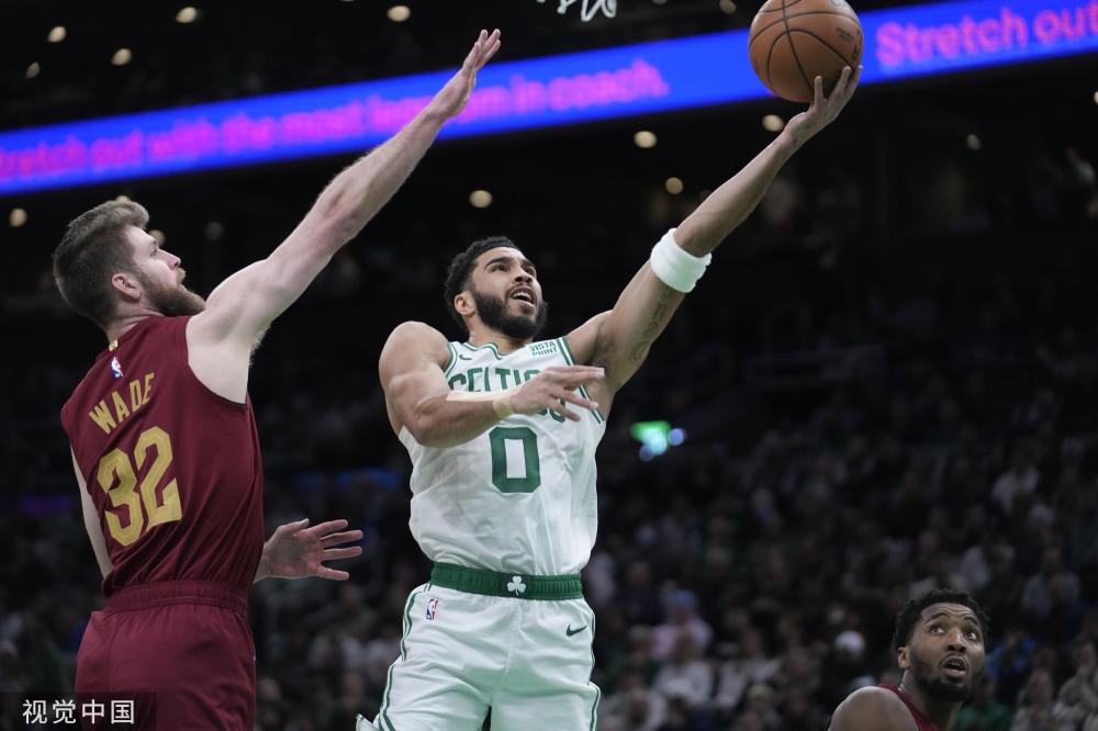 身材高挑颜值高！中国16岁天才美少女横空出世，首登世界赛就夺冠.